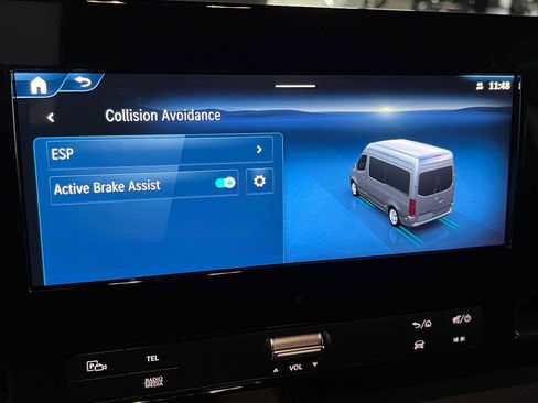 Used 2025 Mercedes-Benz Sprinter 2500 image 25