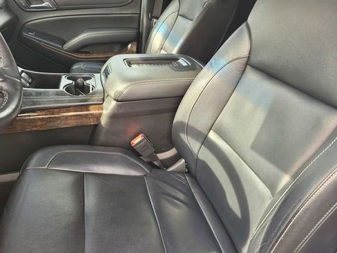 Used 2017 Chevrolet Tahoe LT w/ LT Signature Package image 11