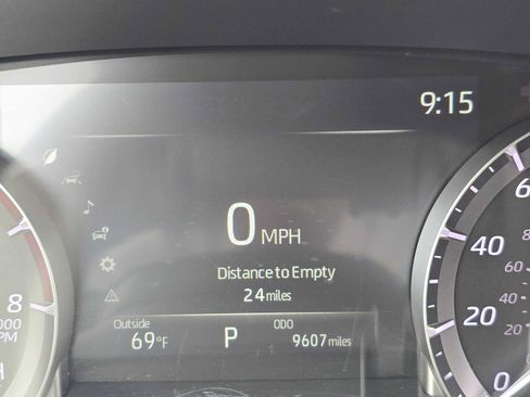Used 2026 Toyota Highlander XLE AWD/4WD image 28