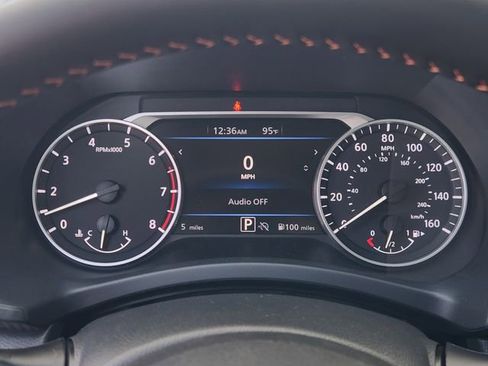 New 2025 Nissan Sentra SR w/ Midnight Edition image 11