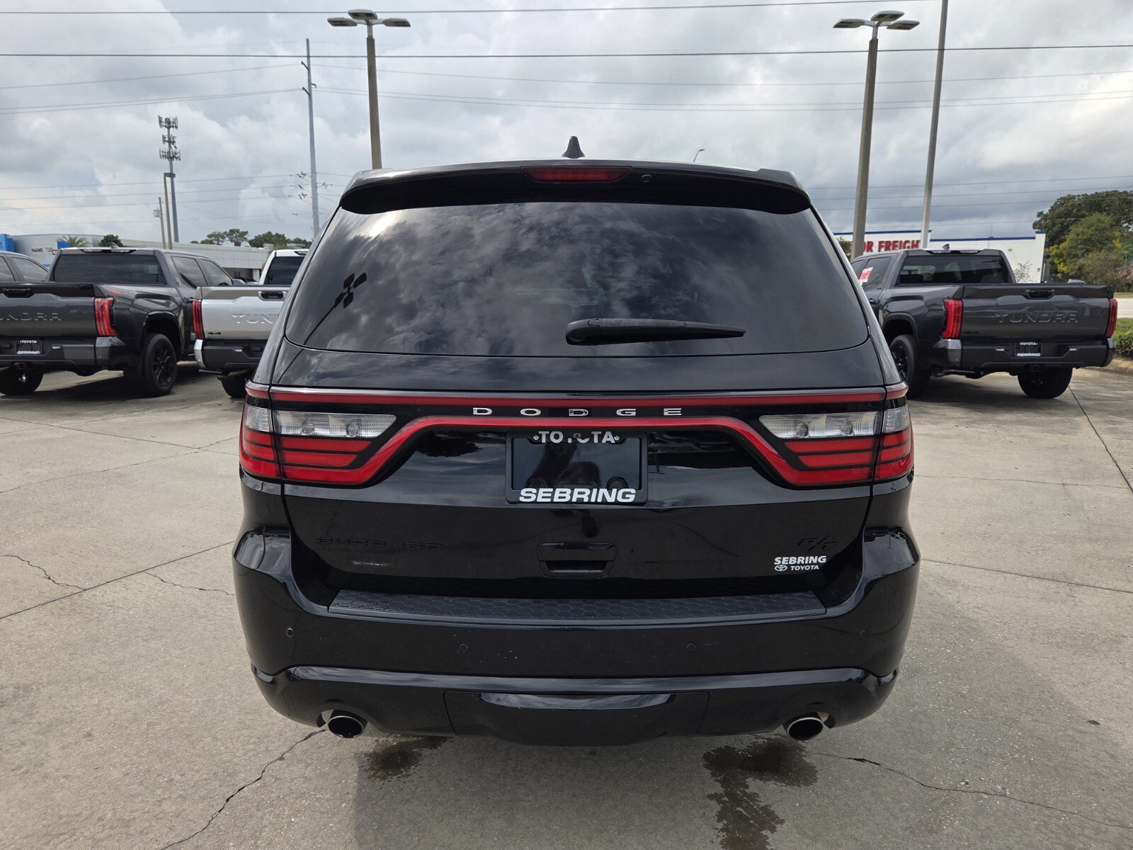 Used 2018 Dodge Durango R/T w/ Trailer Tow Group IV RWD image 9