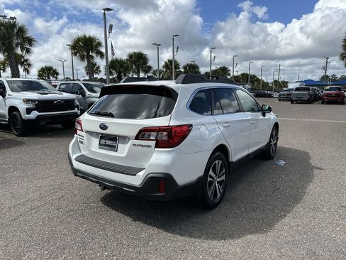 Used 2019 Subaru Outback 2.5i Limited image 16
