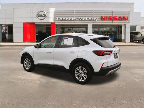 Used 2025 Ford Escape Active image 5