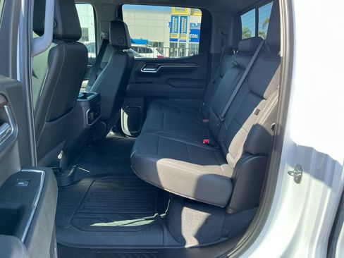 Used 2024 GMC Sierra 1500 SLT w/ SLT Premium Plus Package AWD/4WD image 17