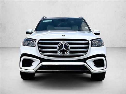 New 2026 Mercedes-Benz GLS 580 4MATIC image 16