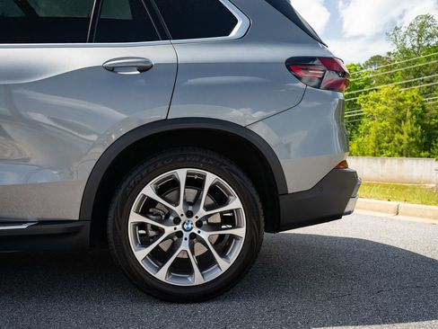 Used 2024 BMW X5 sDrive40i RWD image 6
