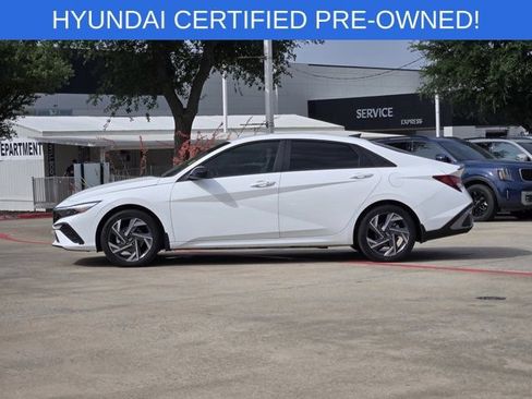 Certified 2025 Hyundai Elantra Sport FWD image 4