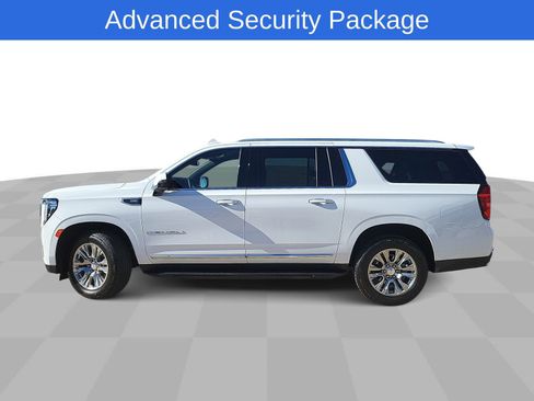 Used 2023 GMC Yukon XL Denali AWD/4WD image 5