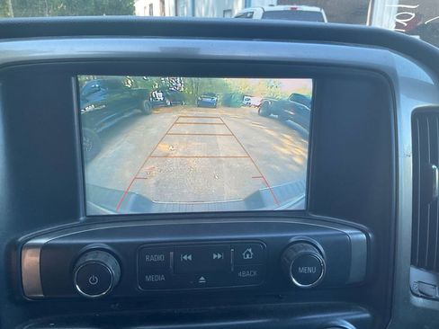Used 2018 Chevrolet Silverado 1500 LT w/ Trailering Package AWD/4WD image 24