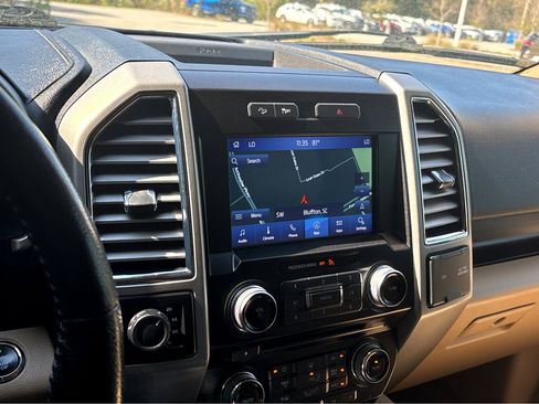 Used 2016 Ford F150 Lariat w/ Equipment Group 502A Luxury image 8