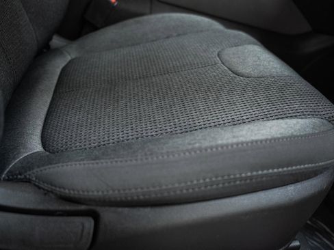 Used 2020 Hyundai Santa Fe SE image 35