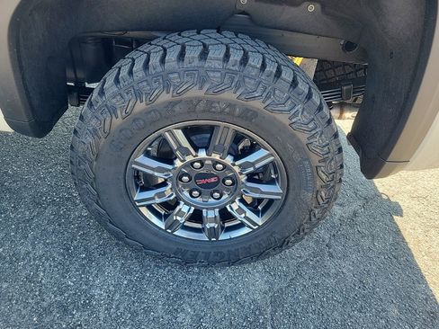 New 2026 GMC Sierra 1500 AT4X image 8