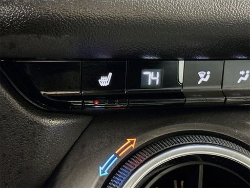 Certified 2024 Chevrolet Blazer LT w/ Convenience Package image 17