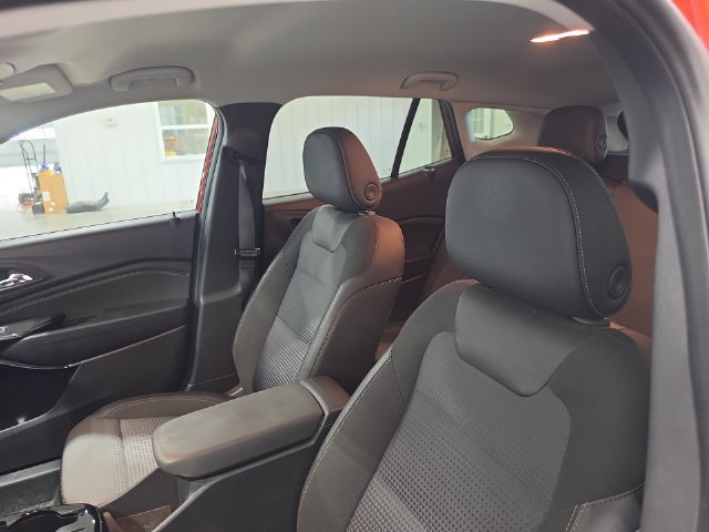 Used 2024 Chevrolet Trax LT w/ Driver Confidence Package FWD image 16
