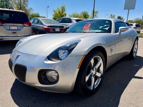 Used 2009 Pontiac Solstice GXP w/ Premium Package RWD image 6