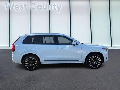 Certified 2025 Volvo XC90 B6 Plus image 2