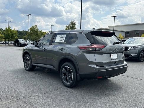 New 2026 Nissan Rogue SV image 6