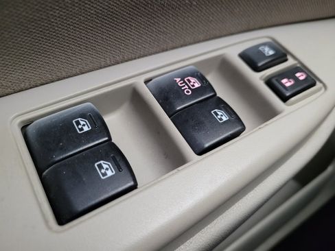 Used 2014 Subaru Legacy 2.5i image 27