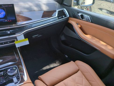 New 2027 BMW X7 xDrive40i w/ Executive Package AWD/4WD image 17