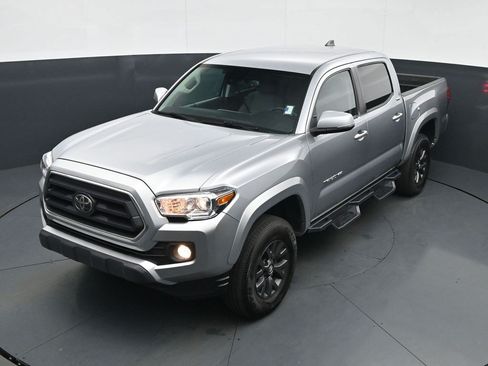 Used 2023 Toyota Tacoma SR5 w/ Technology Package AWD/4WD image 17