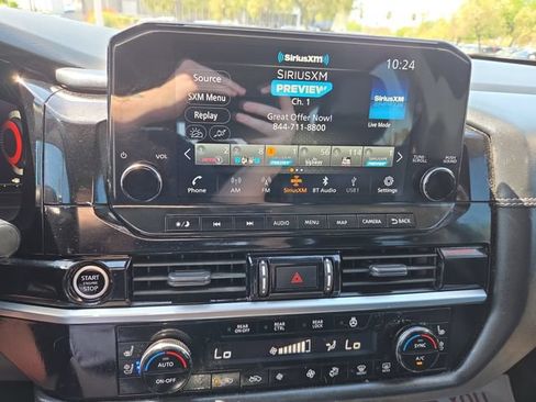Certified 2023 Nissan Pathfinder Platinum w/ Cargo Package FWD image 12