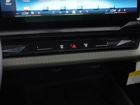 Certified 2025 BMW 550e xDrive w/ Executive Package AWD/4WD image 29