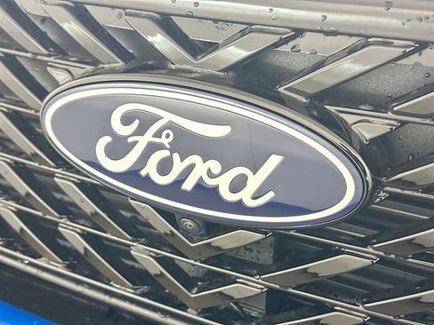 New 2026 Ford Maverick Lariat w/ Black Appearance Package image 18