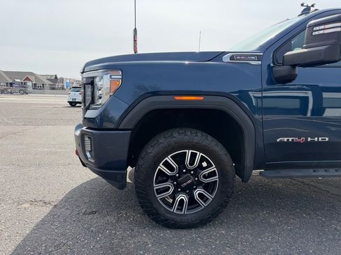 Used 2021 GMC Sierra 2500 AT4 w/ AT4 Premium Plus Package image 10