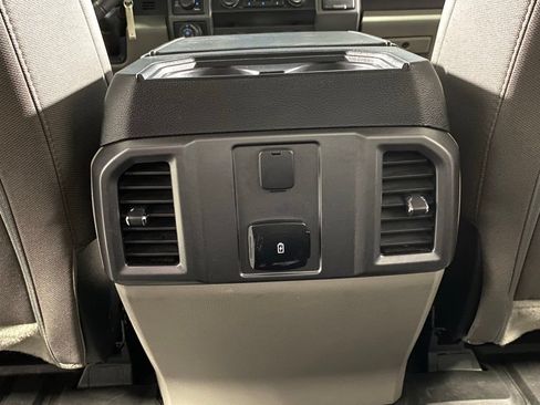 Used 2020 Ford F150 XLT w/ Equipment Group 302A Luxury AWD/4WD image 29