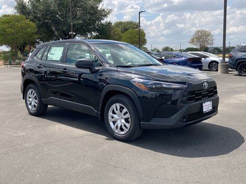 New 2026 Toyota Corolla Cross L FWD image 3
