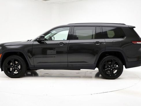 Used 2023 Jeep Grand Cherokee L Limited w/ Luxury Tech Group II image 6