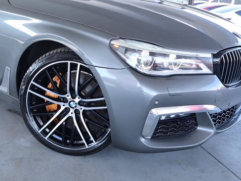 Used 2018 BMW 750i RWD image 4