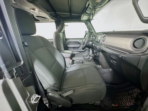 Used 2020 Jeep Wrangler Sport image 29
