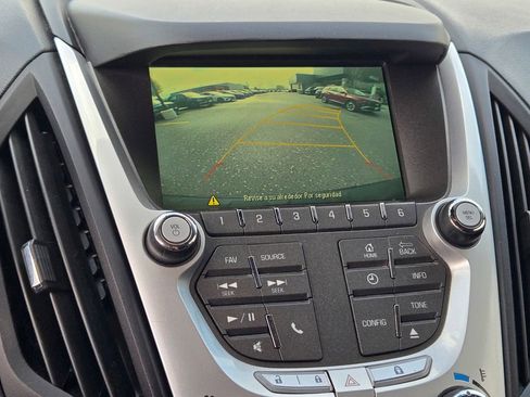 Used 2015 Chevrolet Equinox LT image 32