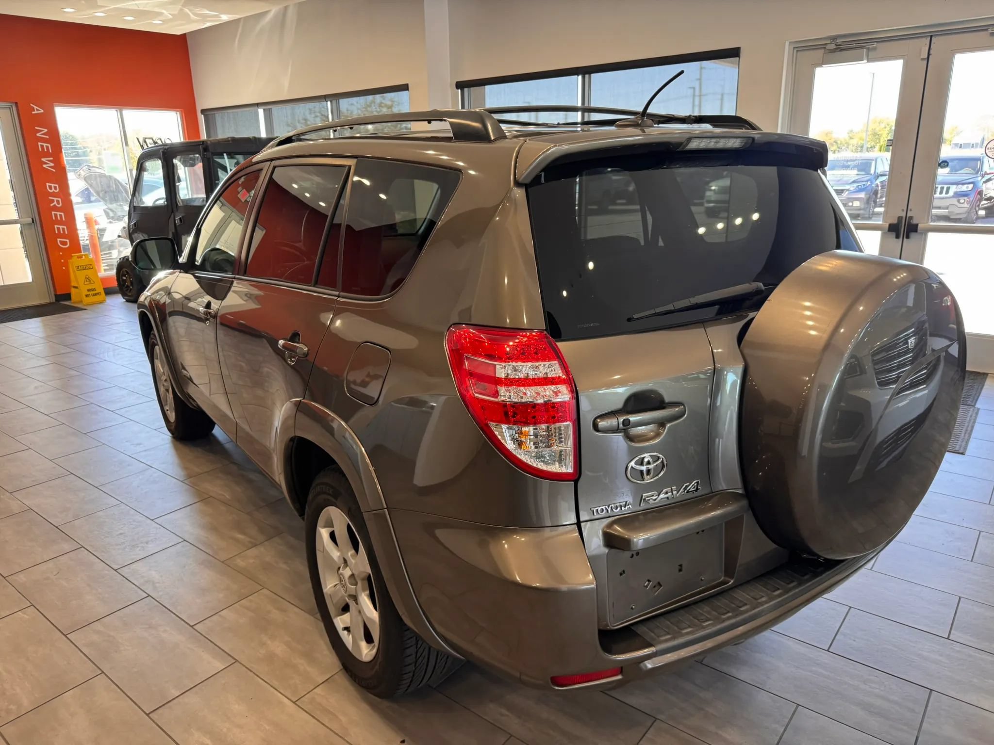 Used 2010 Toyota RAV4 Limited FWD image 12