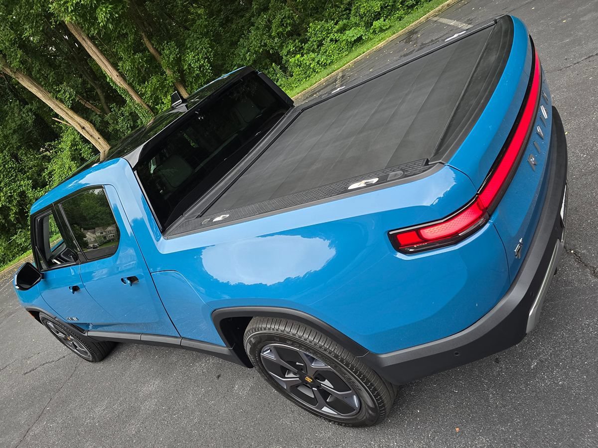 Used 2023 Rivian R1T Adventure Dual AWD/4WD image 73