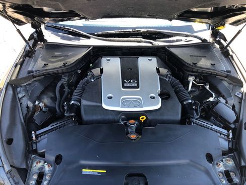 Used 2014 INFINITI Q50 Premium w/ Deluxe Touring Package image 16