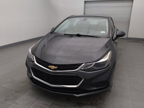 Used 2017 Chevrolet Cruze LT image 15
