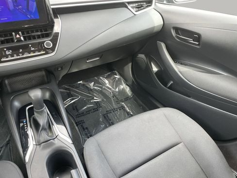 Used 2023 Toyota Corolla LE FWD image 15