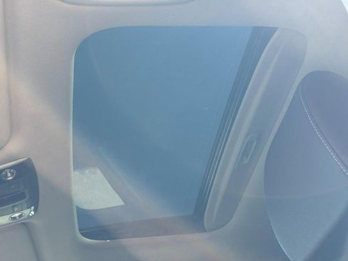 Used 2023 Kia Seltos SX w/ SX Sunroof Package image 26