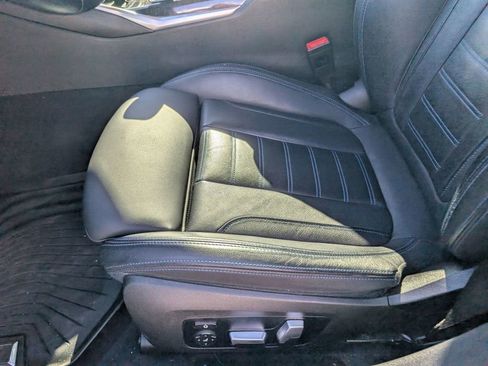 Used 2022 BMW 330i xDrive Sedan w/ M Sport Package AWD/4WD image 23