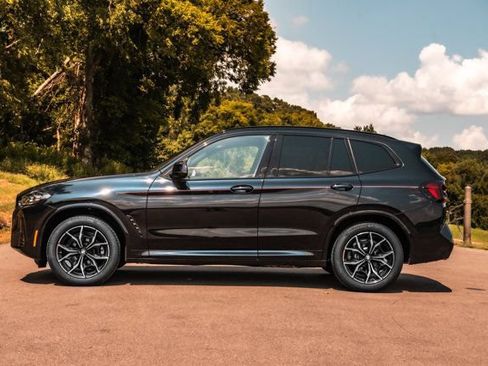 Used 2024 BMW X3 xDrive30i w/ M Sport Package AWD/4WD image 15