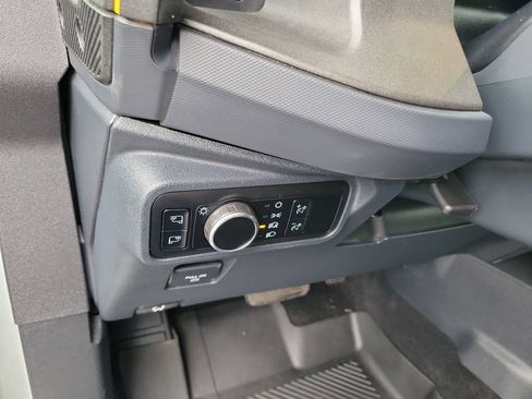 Used 2024 Ford Bronco Badlands AWD/4WD image 16