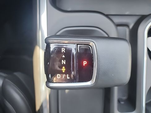 Used 2023 Chevrolet Silverado 1500 LTZ AWD/4WD image 24