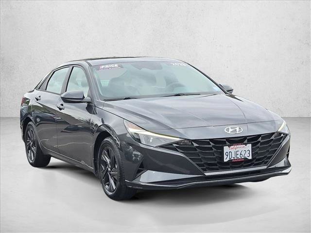 Used 2023 Hyundai Elantra SEL FWD image 3