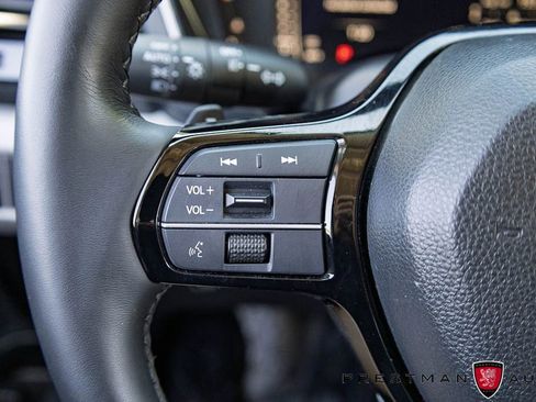 Used 2025 Honda Pilot Elite image 28