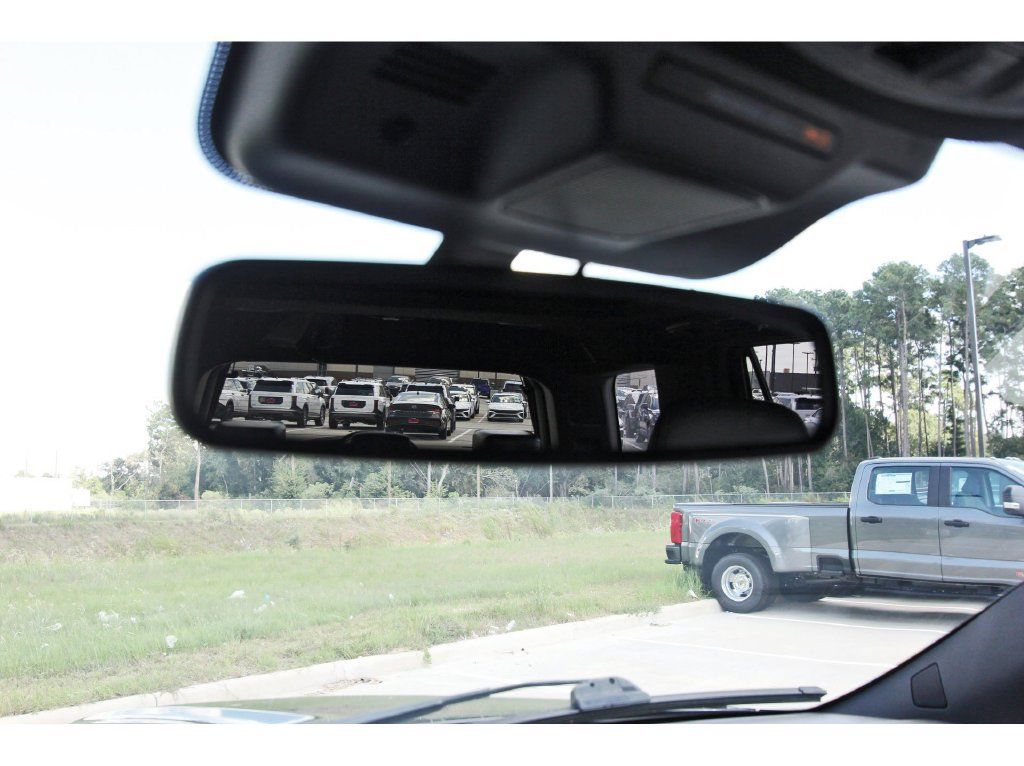 Used 2023 Ford Expedition Limited RWD image 28