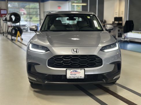 Used 2025 Honda HR-V LX image 3