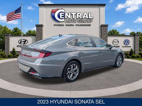 Used 2023 Hyundai Sonata SEL FWD image 14