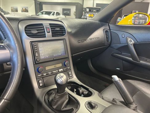 Used 2007 Chevrolet Corvette Convertible w/ Preferred Equipment Group RWD image 46